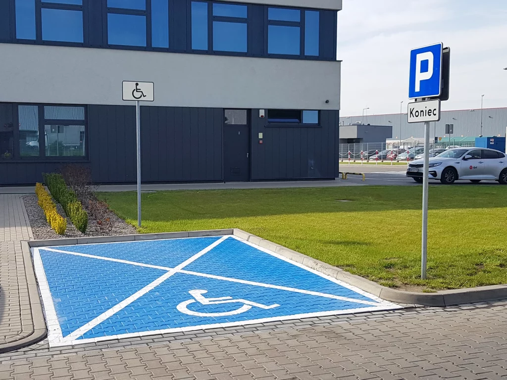 Tereny przyzakładowe
